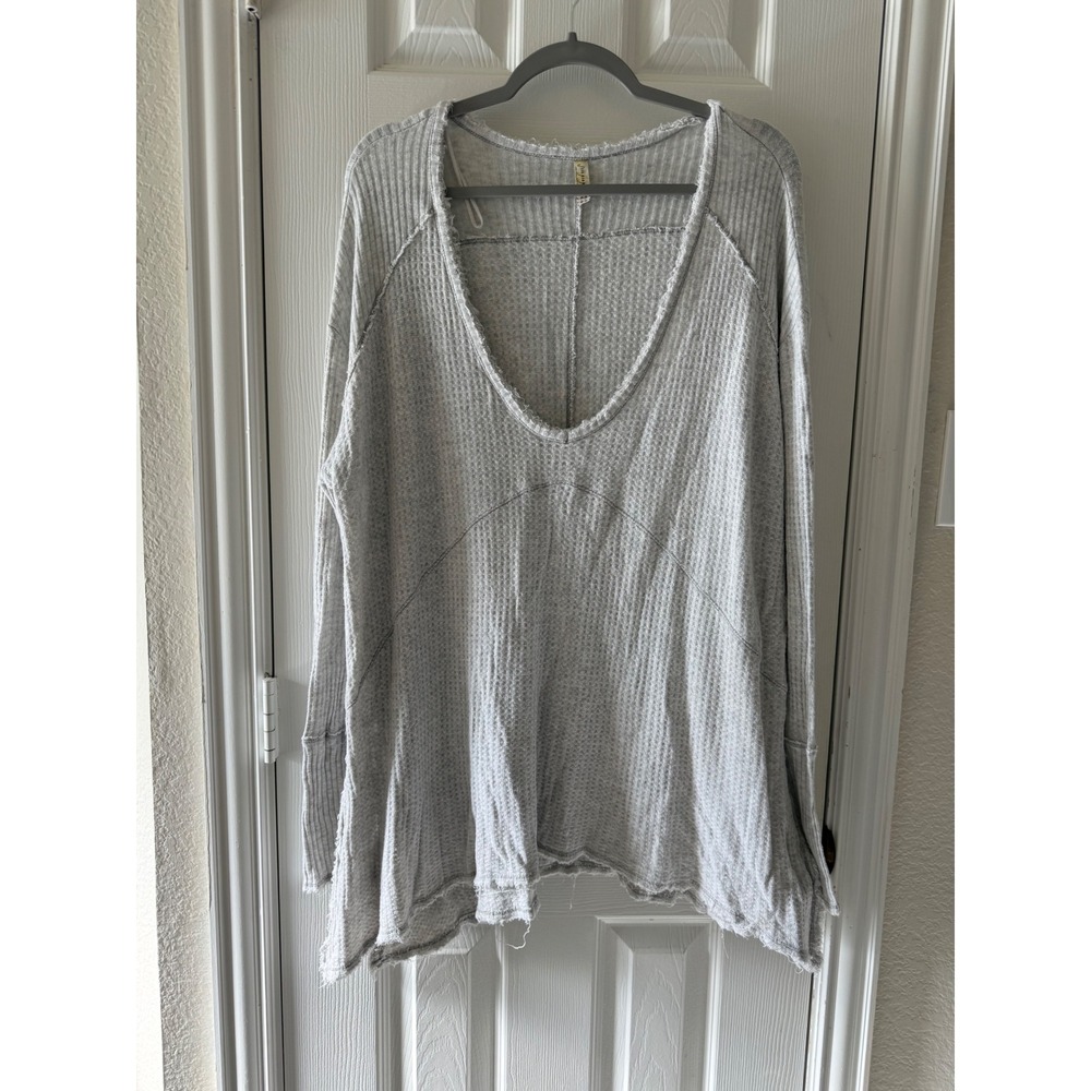 Free People Oversized Waffle Thermal Top L Gray‎ Raw Hem Slouchy We The Free